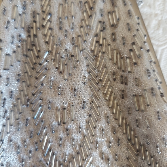 Vintage silver cloth beaded handbag - Picture 4 of 5